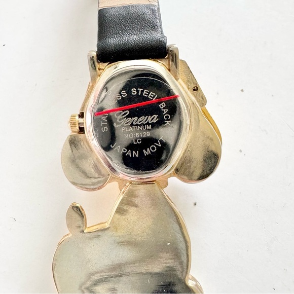 Vintage Geneva Platinum Ladies Dog Shape Watch Rhinestine Gold Tone - Picture 11 of 13